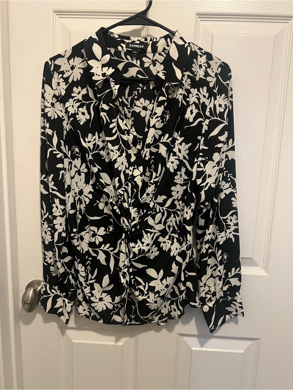 Express Black and White Floral Button-Down Twist Blouse